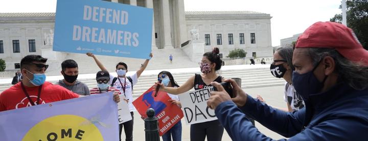advocates of daca rally us supreme ct
