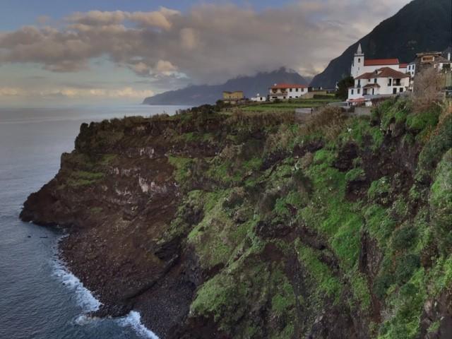 Picture of sea coast